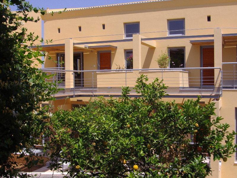 Sorta Apartments Като Дарацо Екстериор снимка